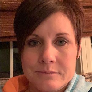 Meet your Posher, Desiree